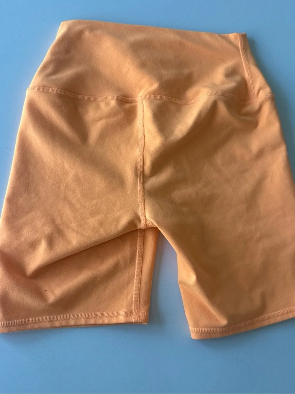 Alo Yoga bike shorts XS